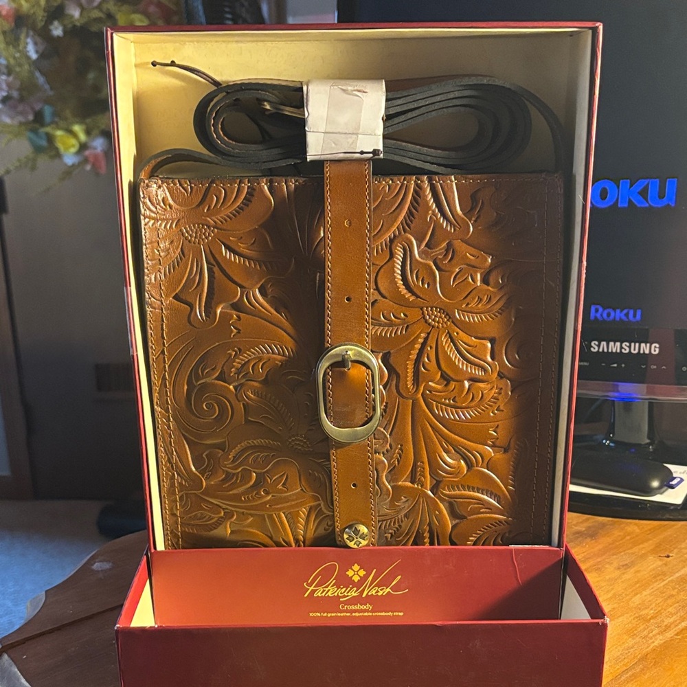 Patricia Nash Tan Embossed Leather Belt - Picture 2 of 9